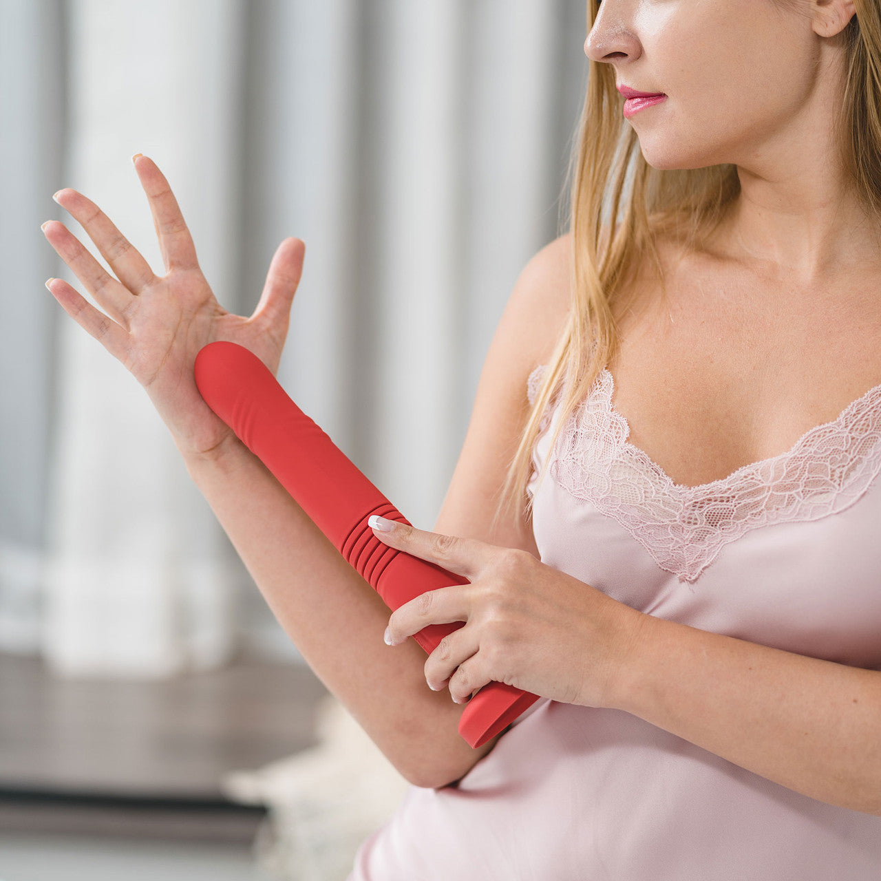 Lovense Gravity App Enabled Silicone Waterproof Rechargeable Thrusting & Vibrating Dildo