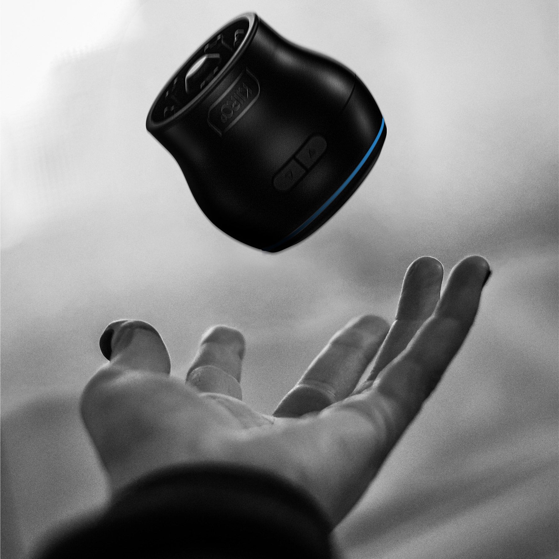 KIIROO PowerBlow Interactive Suction Device For Kiiroo Feel Strokers