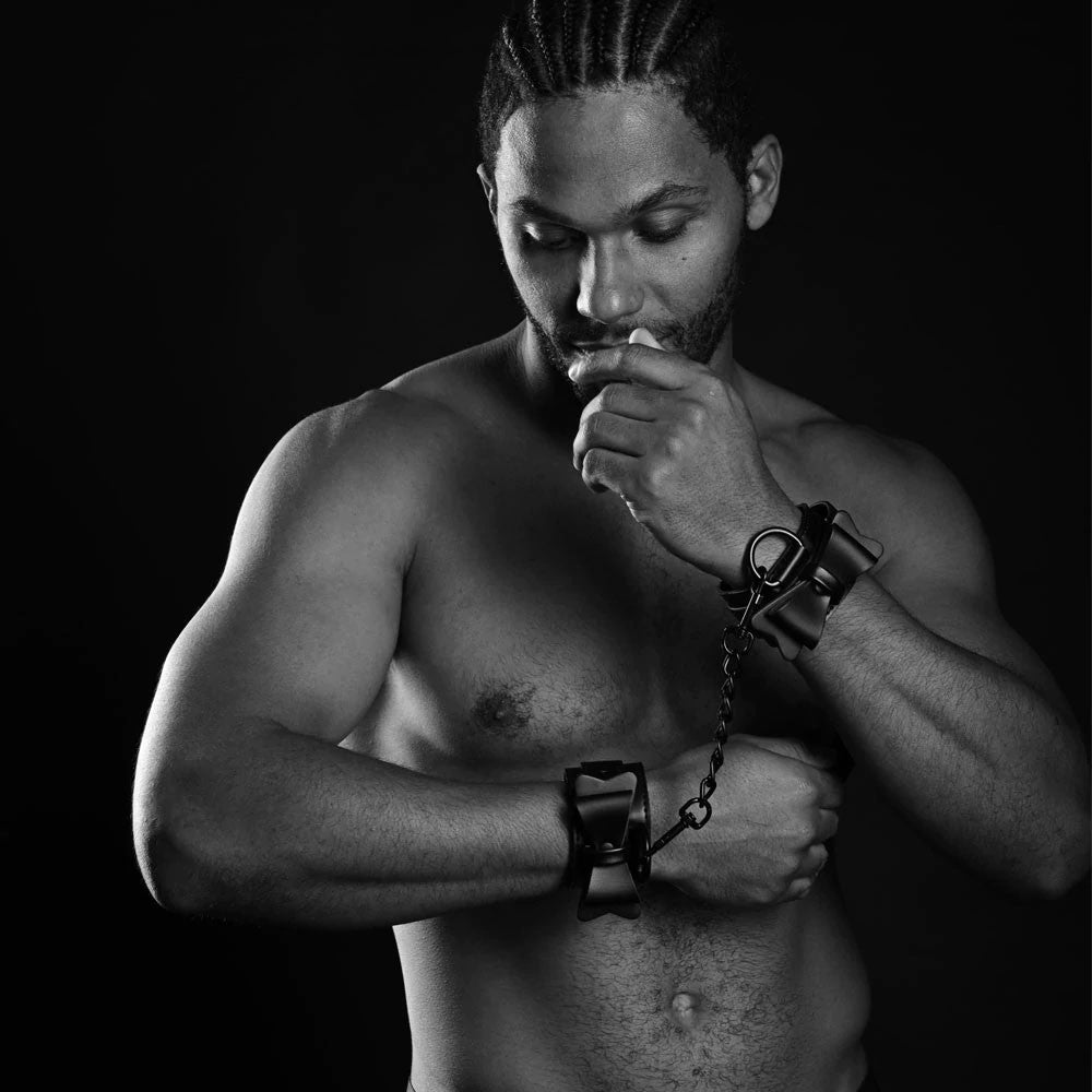 Sincerely Bow Tie Cuffs By Sportsheets - Black