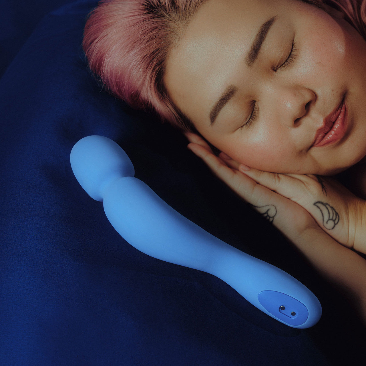 COM Silicone Waterproof Rechargeable Wand Vibrator By Dame - Periwinkle