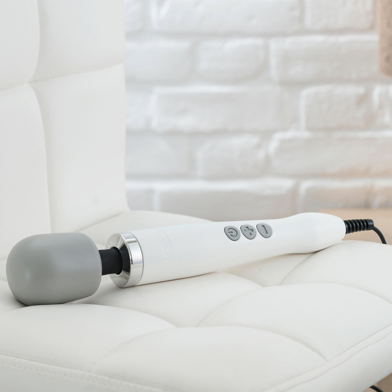 Doxy Original Extra Powerful Massage Wand Vibrator - White