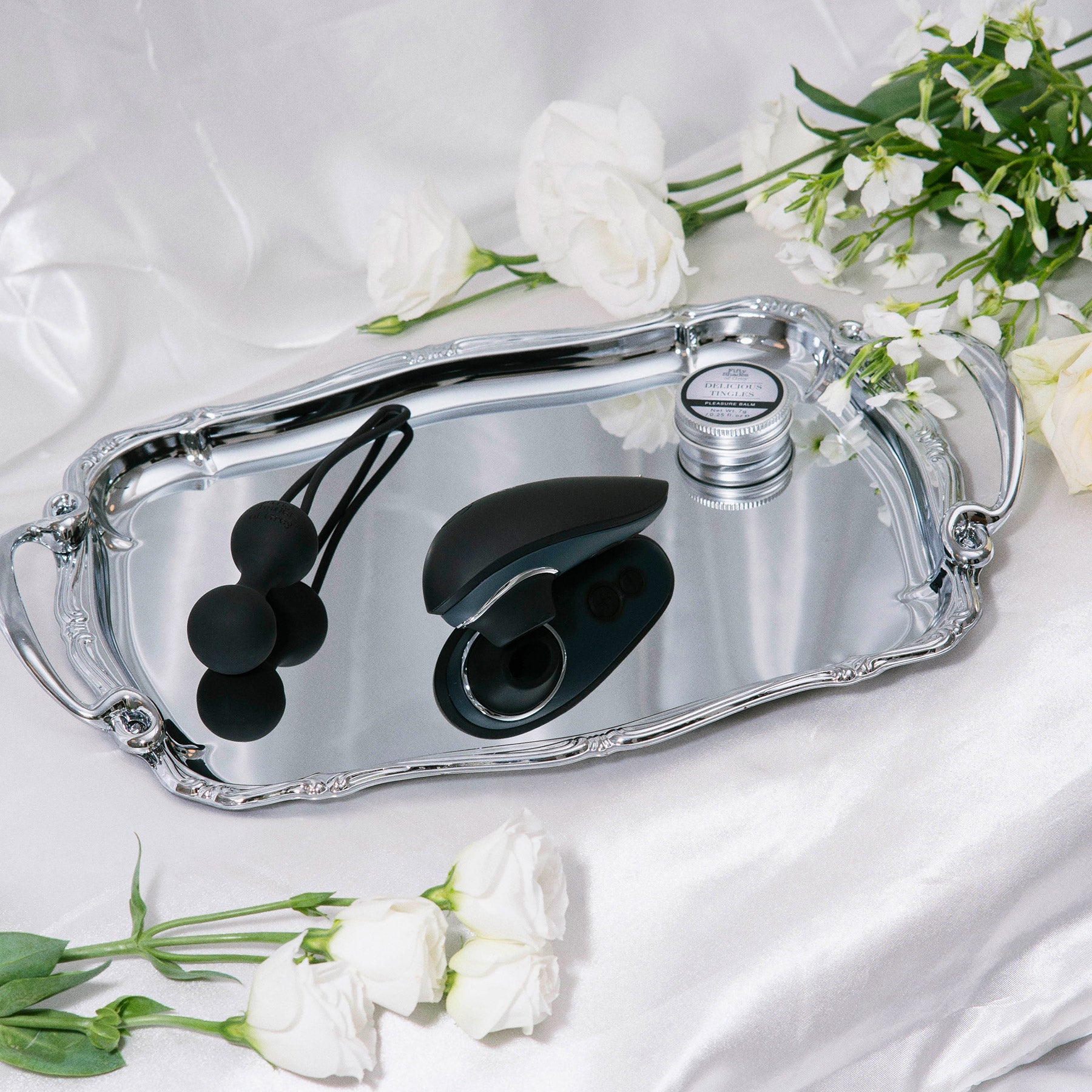 Fifty Shades of Grey X Womanizer Desire Blooms 4 Piece Gift Set
