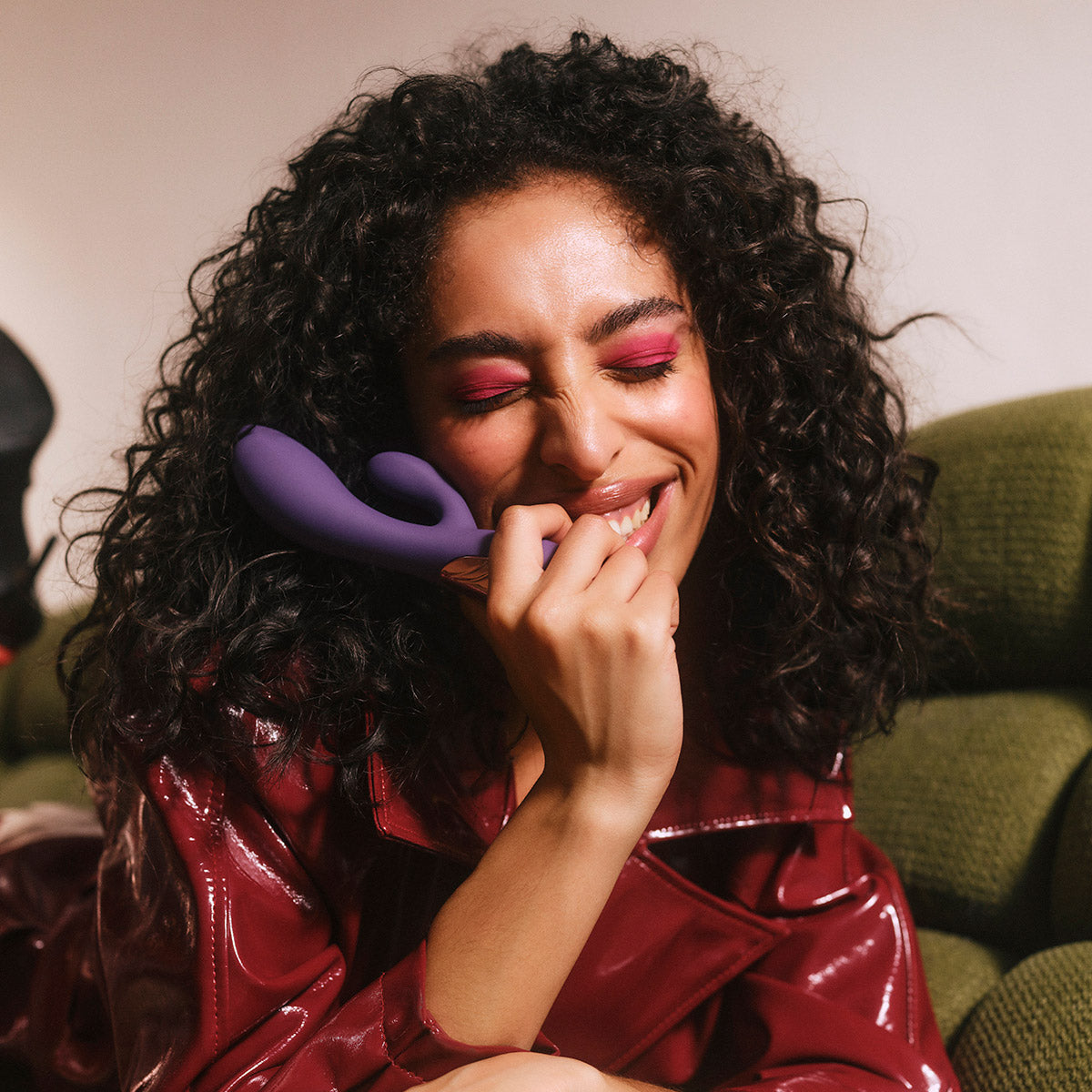 LELO INA™ Thrust Dual-Action Thrusting Vibrating Massager - Lifestyle 3