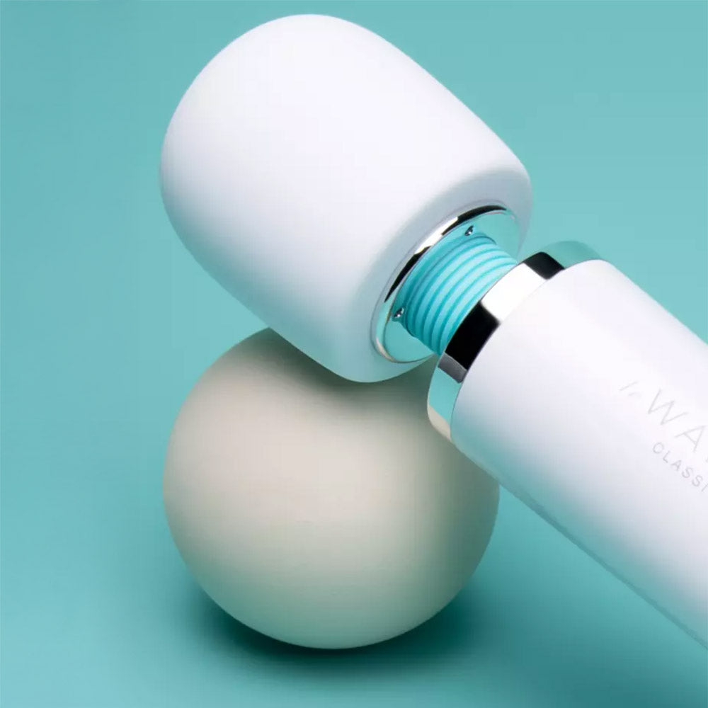 Le Wand Classique Cordless Original Rechargeable Vibrating Massager