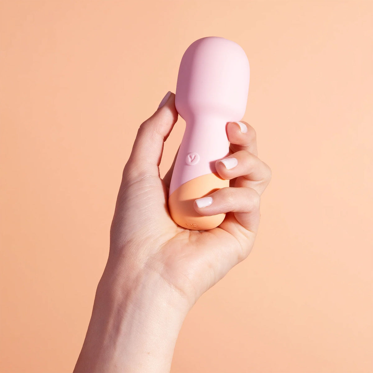 VUSH Peachy Silicone Rechargeable Mini Wand Vibrator