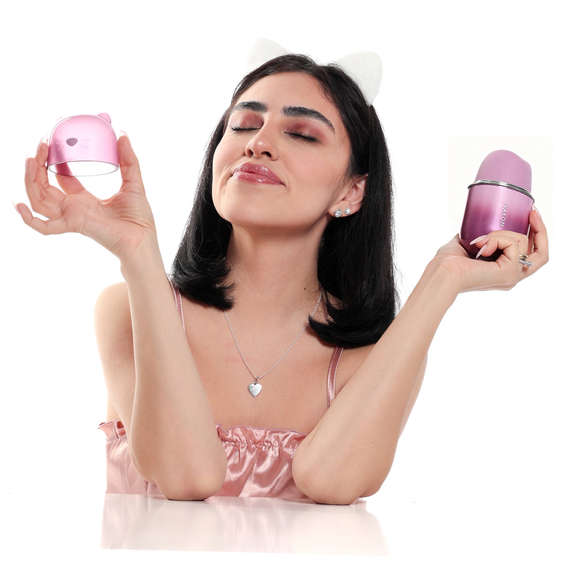 KLITTY Triple-Action Tongue Licking & Suction Vibrator By SVAKOM