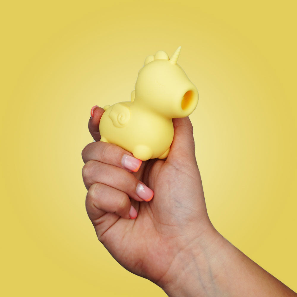 Unihorn Bean Blossom Flicking Silicone Clitoral Vibrator - Yellow