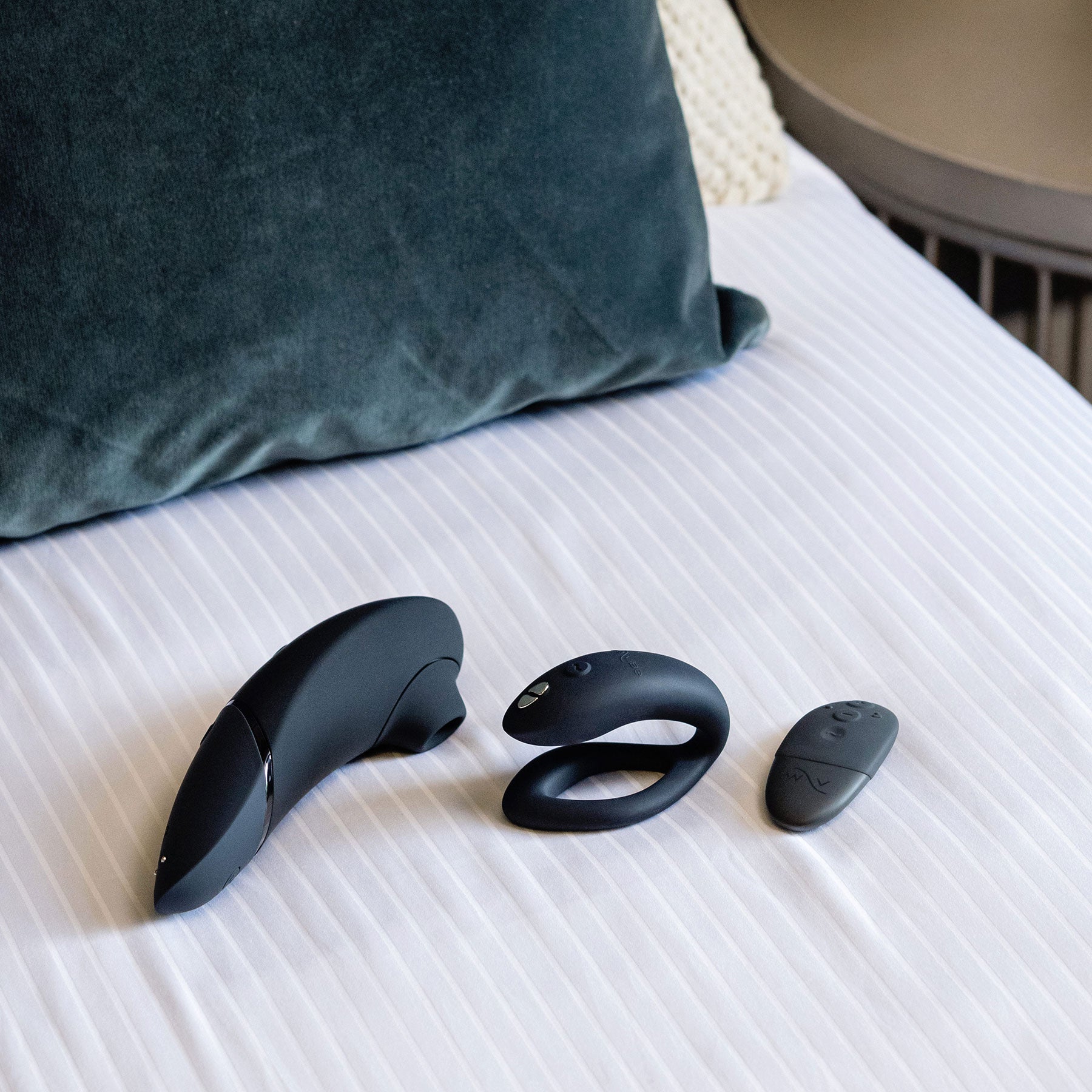 Lust & Luxury Collection Box With Womanizer Next & We-Vibe Sync O