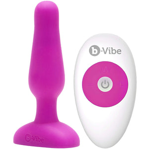 b-Vibe Novice Plug Vibrating Anal Plug With Remote - Fuchsia