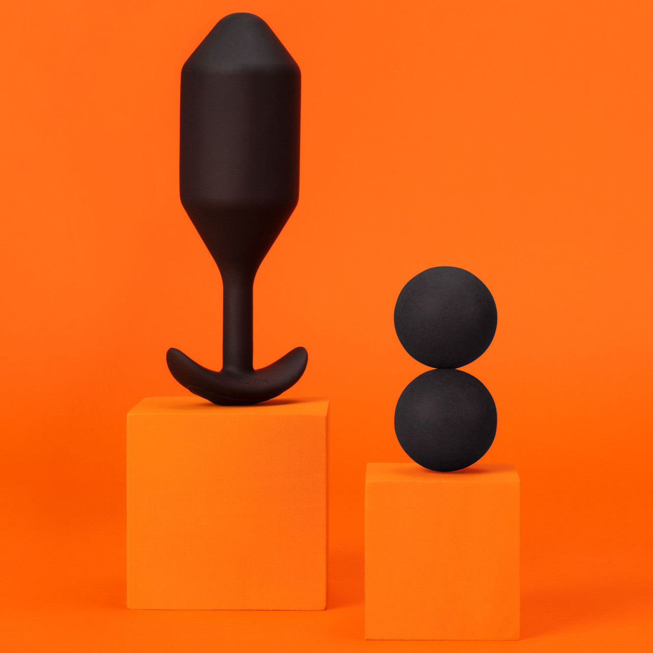 b-Vibe Vibrating Snug Plug 5 Rechargeable Silicone Anal Plug - Black b-Vibe Vibrating Snug Plug 5 Rechargeable Silicone Anal Plug - Black